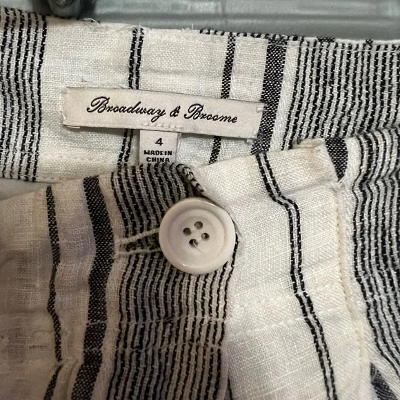 Broadway & Broome 4 linen skirt - Picture 3 of 4